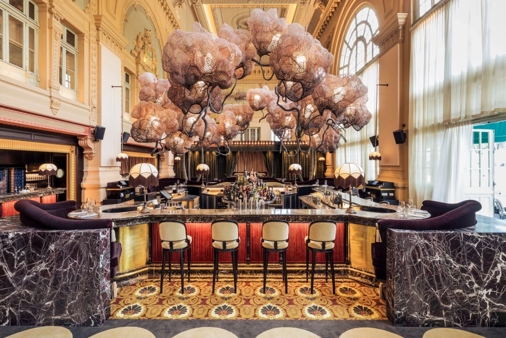 Coco : afterwork chic et ambiance festive à la gare des Brotteaux