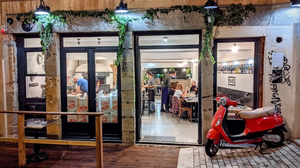 Little YARD Lyon 1er : pizzeria artisanale & vins naturels