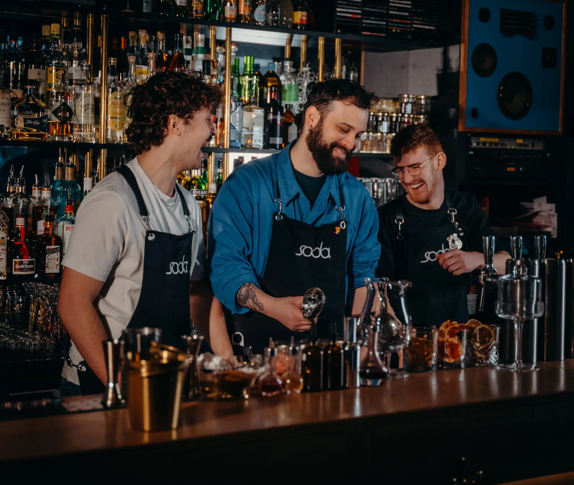 Néons, musique et vibes rétro – L’expérience unique du Soda Bar Lyon