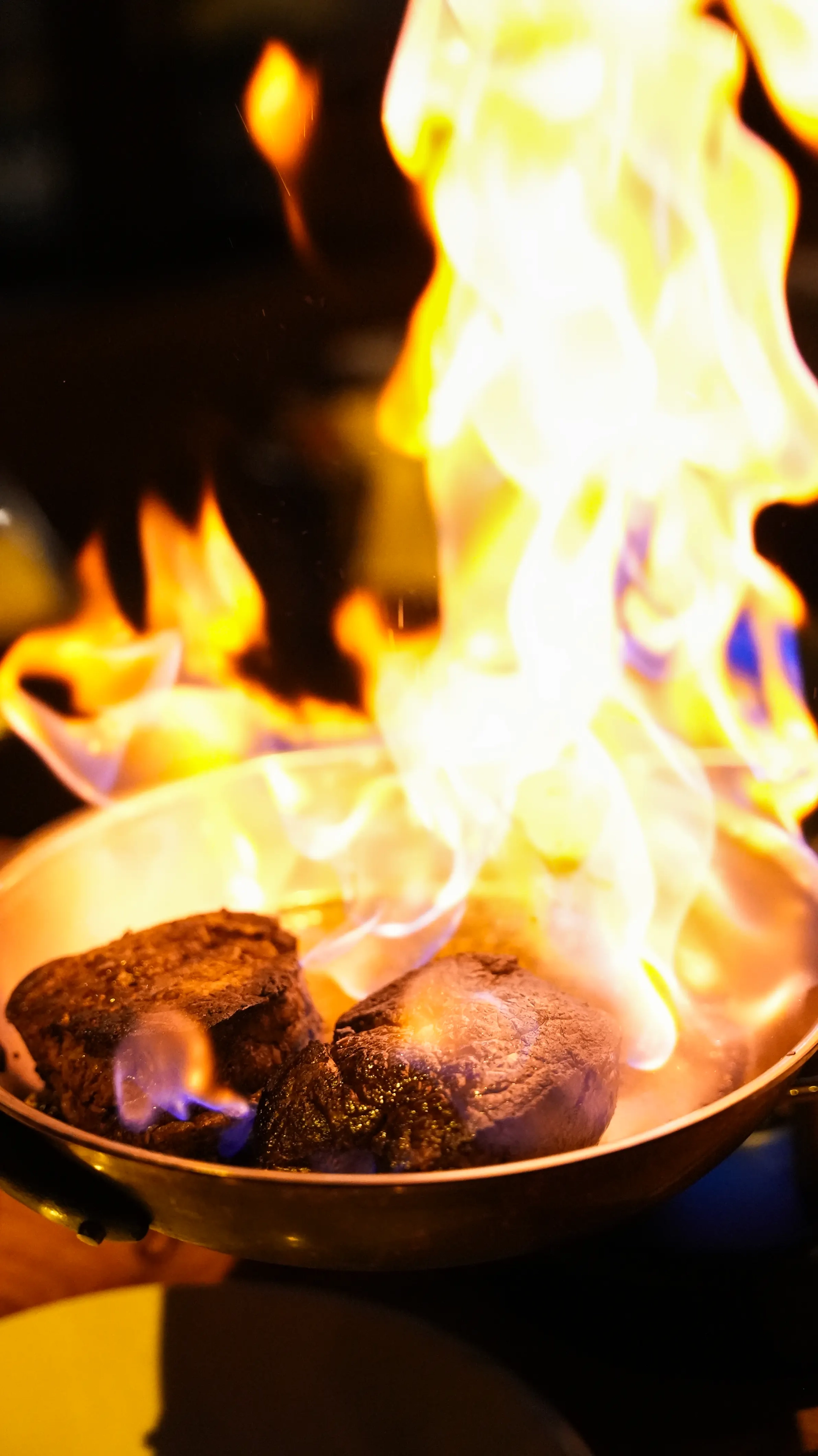 Viande flambée - La Maison Gerland Viande flambée - La Maison Gerland