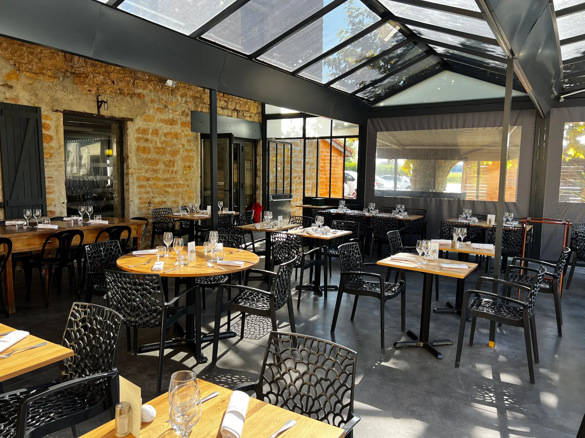 restaurant-chez-jostel-bord-de-saone-a-genay