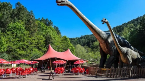 L'ouverture d'un Gigantesque Parc "Dinopedia" près de Lyon