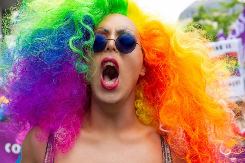 Lyon en arc-en-ciel : la Marche des Fiertés 2025, un week-end de feu, de fierté et de fête