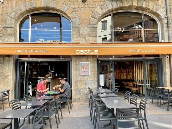 Cactus Bar