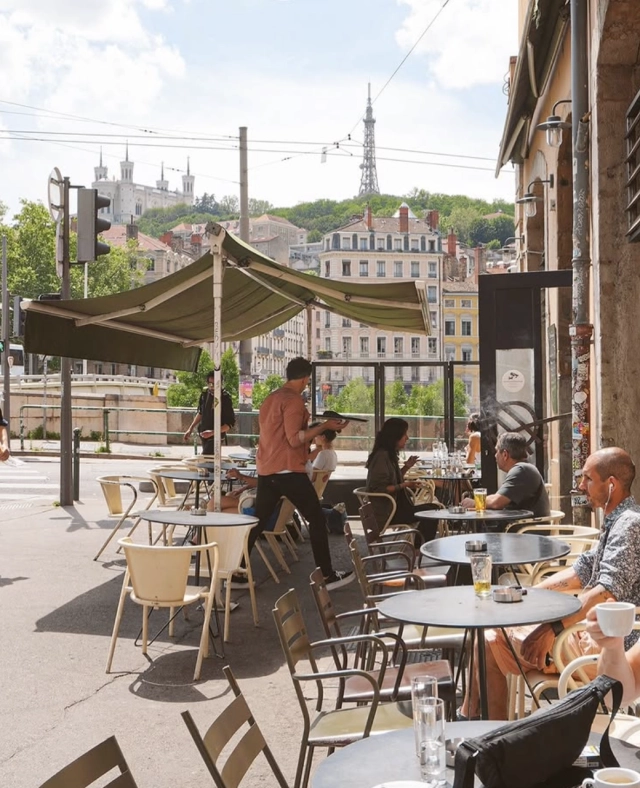 Le Voxx Bar