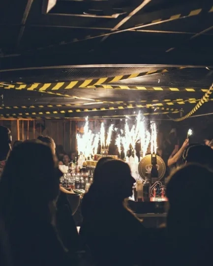 TILT - Pub Club